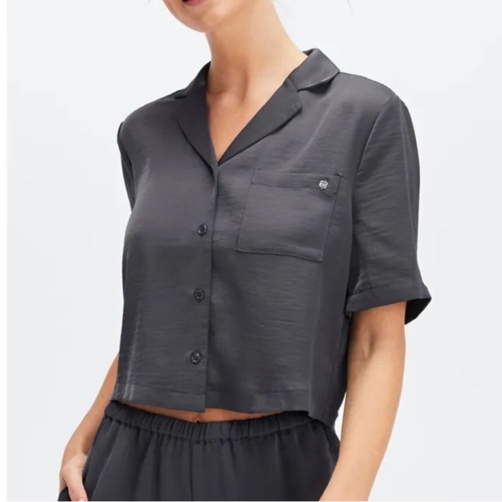 Fabletics Silky Sleep Button Down Pewter Size 2X